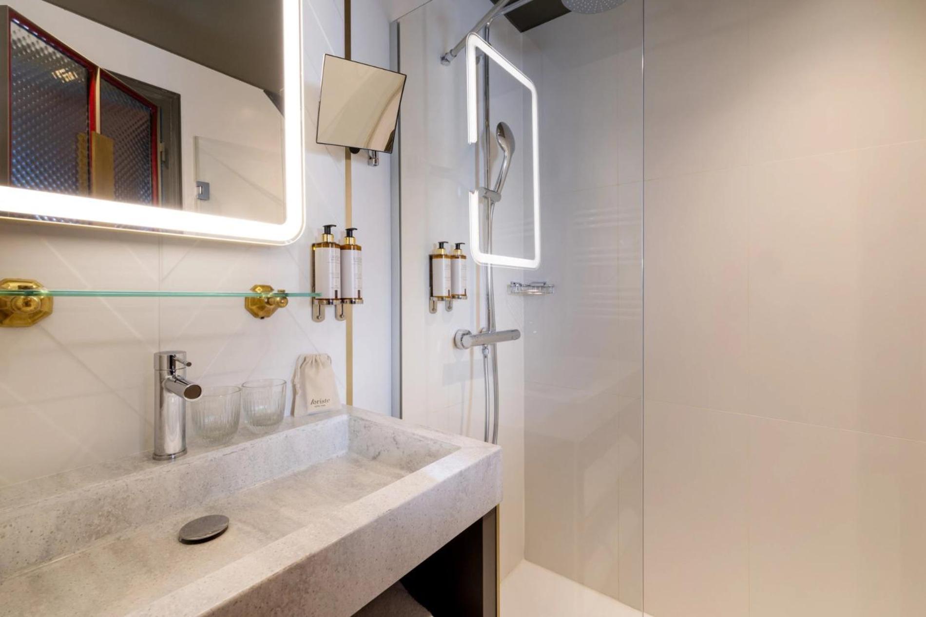 Double Room,1722904747:JPEG